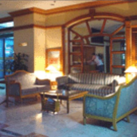 Citadel Inn Makati Makati City Eksteriør bilde