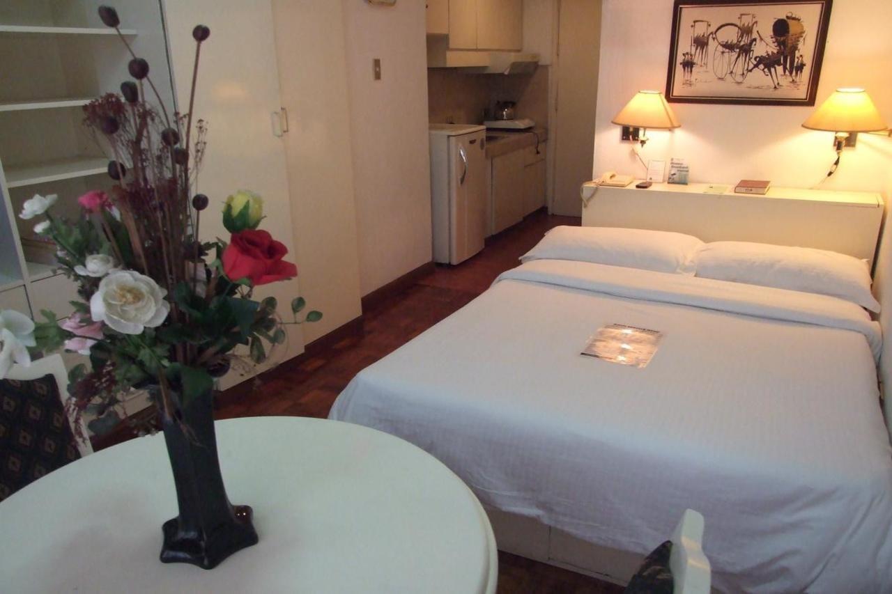 Citadel Inn Makati Makati City Eksteriør bilde