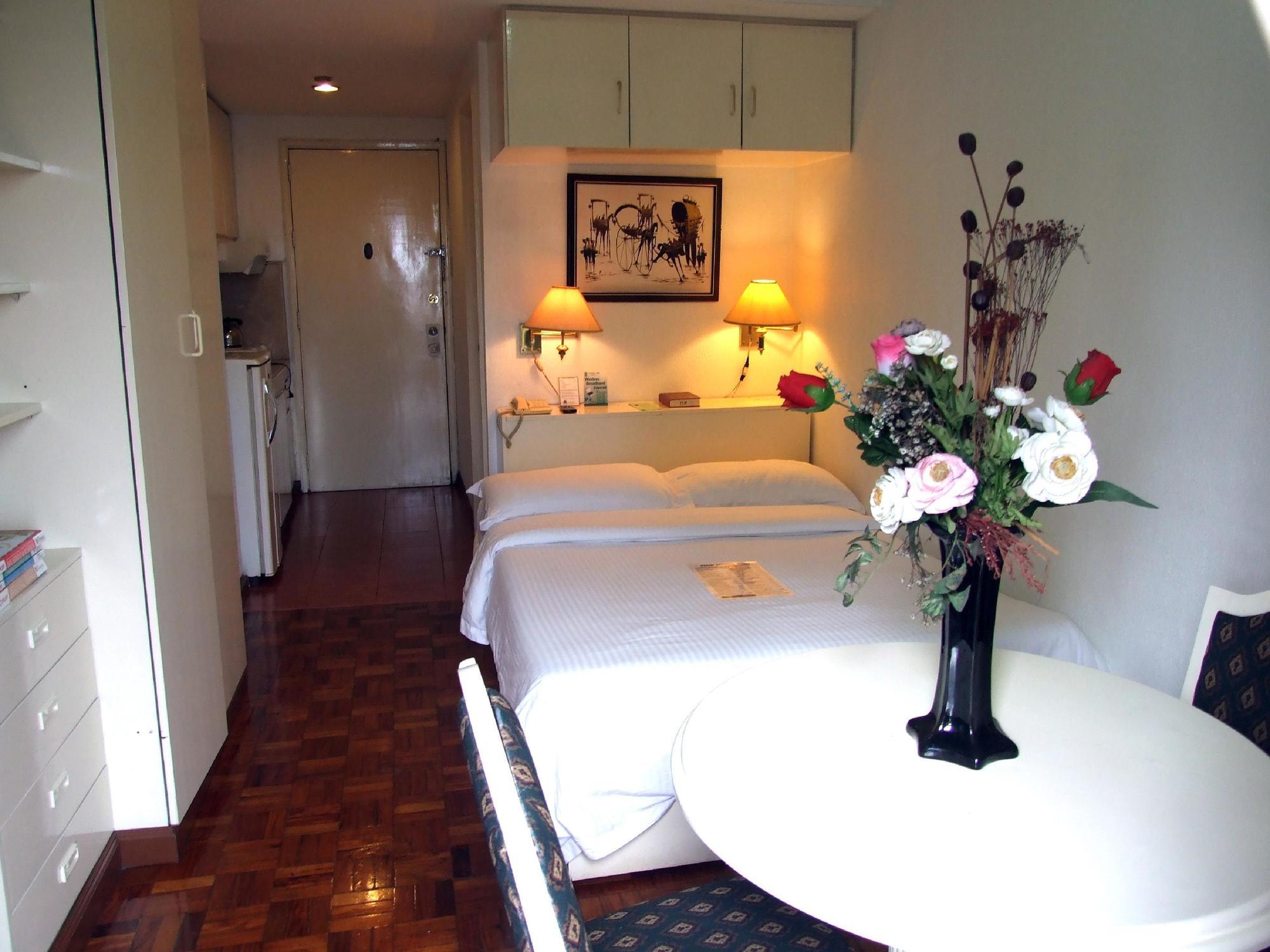 Citadel Inn Makati Makati City Eksteriør bilde
