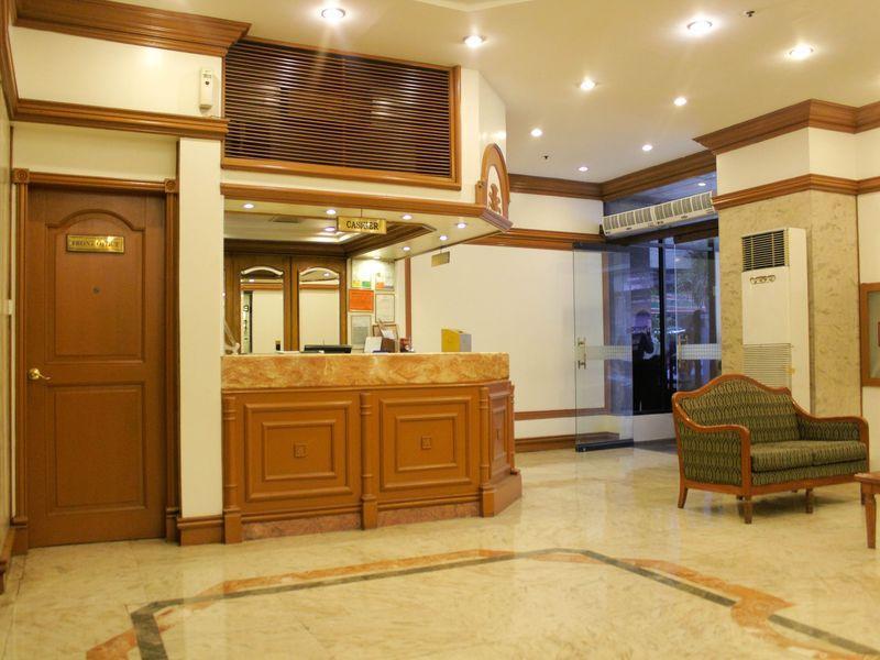 Citadel Inn Makati Makati City Eksteriør bilde